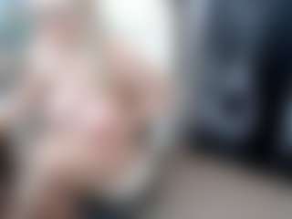 Live cam show with EllyBoobs - Granny Lovense on CamSextacy