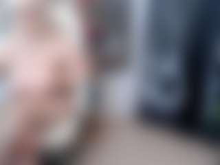 EllyBoobs's Live Sex Cam Show