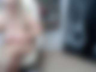 EllyBoobs's Live Sex Cam Show