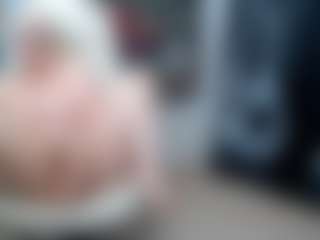 EllyBoobs's Live Sex Cam Show