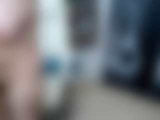 EllyBoobs's Live Sex Cam Show