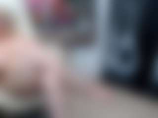 EllyBoobs's Live Sex Cam Show