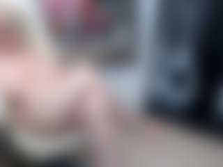 Live cam show with EllyBoobs - Granny Blonde Hair on Camsoda