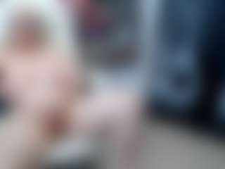 EllyBoobs's Live Sex Cam Show