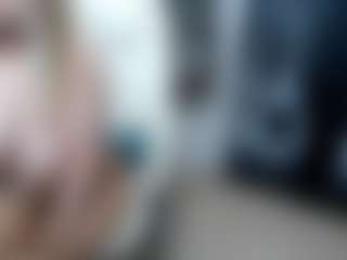 EllyBoobs MILF webcam performer live streaming