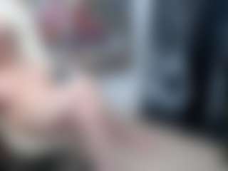 EllyBoobs's Live Sex Cam Show