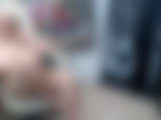 Live cam show with EllyBoobs - Grey Eyes on Milfs Live