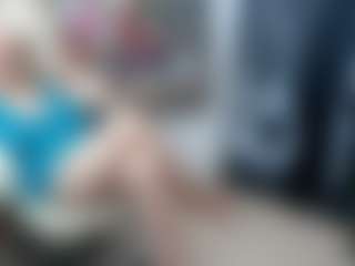 EllyBoobs MILF webcam performer live streaming