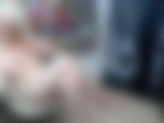 Spettacolo in cam dal vivo con EllyBoobs - Hairy Pussy BBW su Camsoda