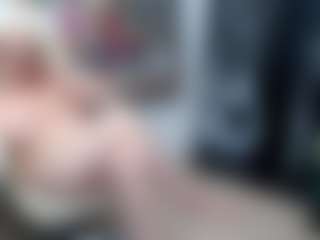 Live cam show with EllyBoobs - Grey Eyes on AdultVida.com
