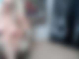 Live cam show with EllyBoobs - Shaved Pussy Mature on SmokeAndPoke