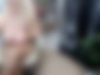 Live cam show with EllyBoobs - Grey Eyes on Camsoda