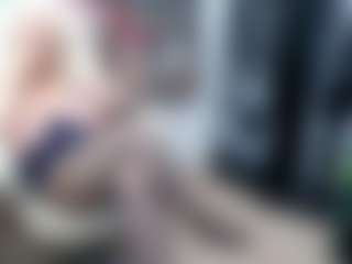 Live cam show with EllyBoobs - Middle Aged on Streamer API