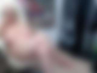 Live cam show with EllyBoobs - Granny Blonde Hair on Camming Site