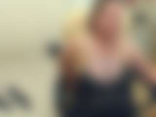 Live cam show with PervertGrandma - Mature on Soda Cam