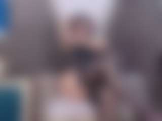 Live cam show with AmandaFerrer - Roll on Dare Cams