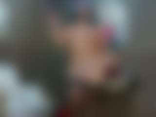 Live cam show with AmandaFerrer - Roll on Fling VIP Chat