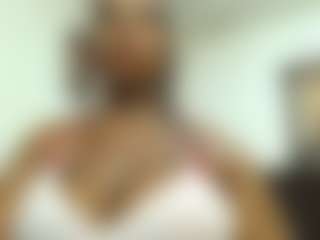 Chole12owens's Live Sex Cam Show