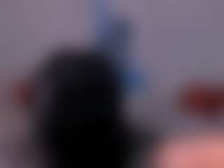 Live cam show with evebenson - Petite on chickslive.net