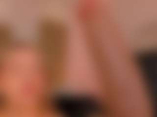 evebenson's Live Sex Cam Show