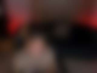 Live cam show with evebenson - Brown Eyes Blonde Hair on xxxlivecams.org