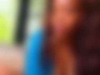 Live cam show with MiaMuffn - Bi on liverealitysex.com