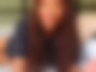 Live cam show with MiaMuffn - Bi on CamClone