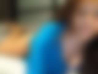 Live cam show with MiaMuffn - Bi on Camsoda