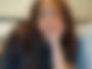 Live cam show with MiaMuffn - Bi on Camsoda