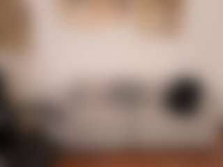 Live cam show with MollyJones - Brown Hair on TeamSkeetLive