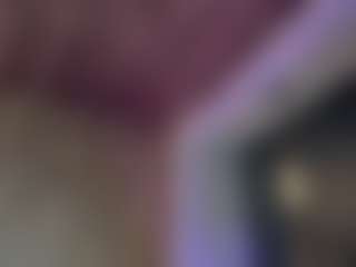 SQUIRTER DOLL's Live Sex Cam Show