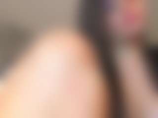Live cam show with NinaMichelleX - Flashing on Chatstar