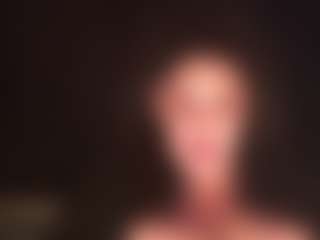 Live cam show with VivienLe - Tittyfuck on SmokeAndPoke