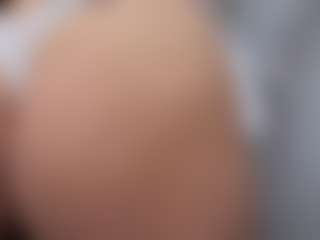 giseelleee MILF webcam performer live streaming