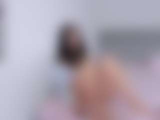 Live cam show with SweeetMay - Striptease MILF on Camming Site
