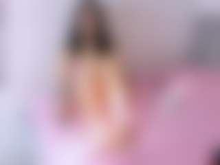 SweeetMay MILF webcam performer live streaming