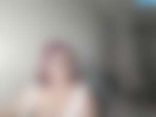 Live cam show with DianaCrystal - Granny on xxxlivecams.org