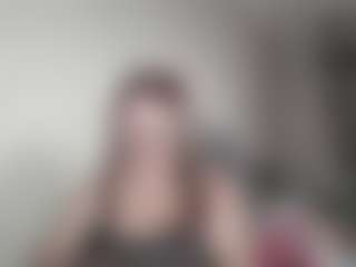 Live cam show with DianaCrystal - Glasses on Camiplay Live