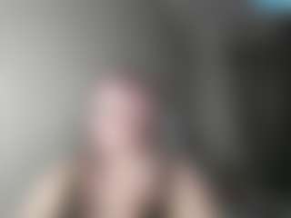 Live cam show with DianaCrystal - Glasses on Soda Cam