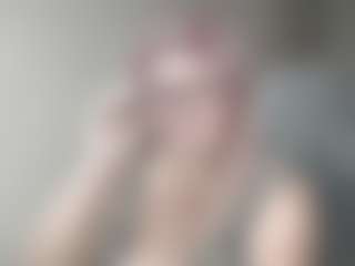 Live cam show with DianaCrystal - Mature on Camsoda