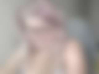 Live cam show with DianaCrystal - Mature on CamClone