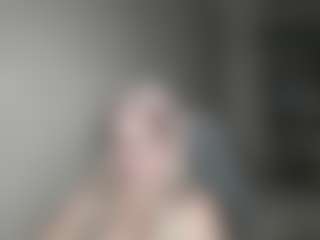 DianaCrystal MILF webcam performer live streaming