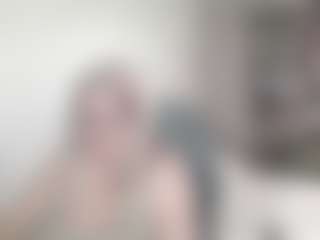 Live cam show with DianaCrystal - Middle Aged on Camsoda