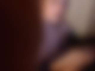 Live cam show with iFUKwitchuu - Orgasm on chickslive.net