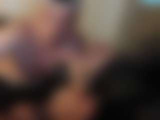 iFUKwitchuu's Live Sex Cam Show