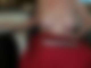 Live cam show with carolineford - Wife on Fit Hotties