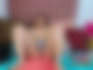 Live cam show with kerly - Brown Eyes Mature on Camsoda