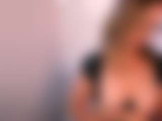 Live cam show with britteebee - Middle Aged on CamSextacy