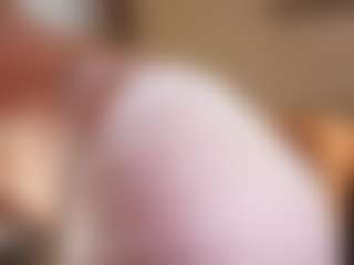 Live cam show with Alice Shazaham - Hairy on googirlz