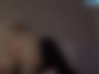 Live cam show with Crumslut - Ass To Mouth on CamSextacy